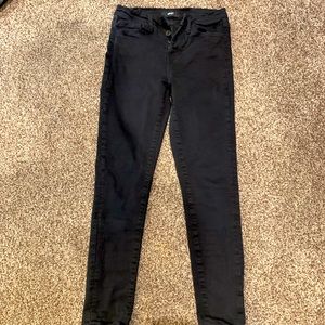 Vervet Black Skinny Crop Jeans